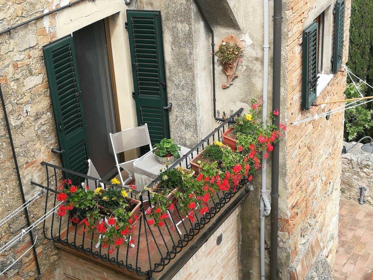 Toscanamente Volterra Exterior foto